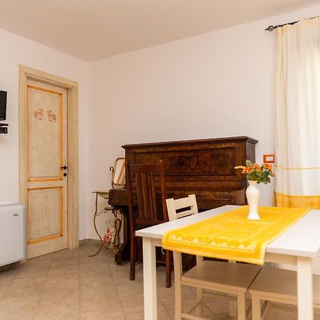 Melalidone Hotell Orosei Exteriör bild