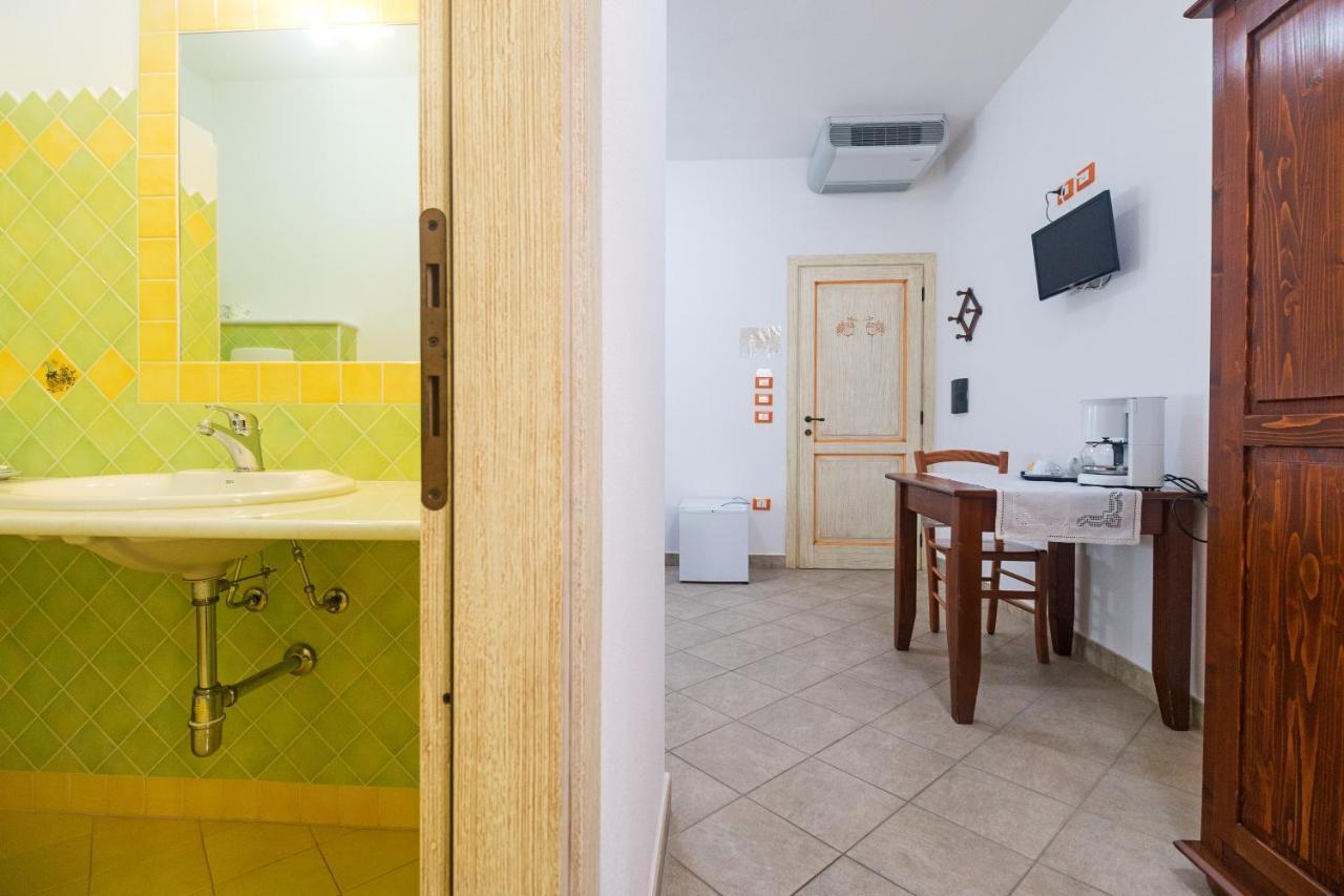 Melalidone Hotell Orosei Exteriör bild